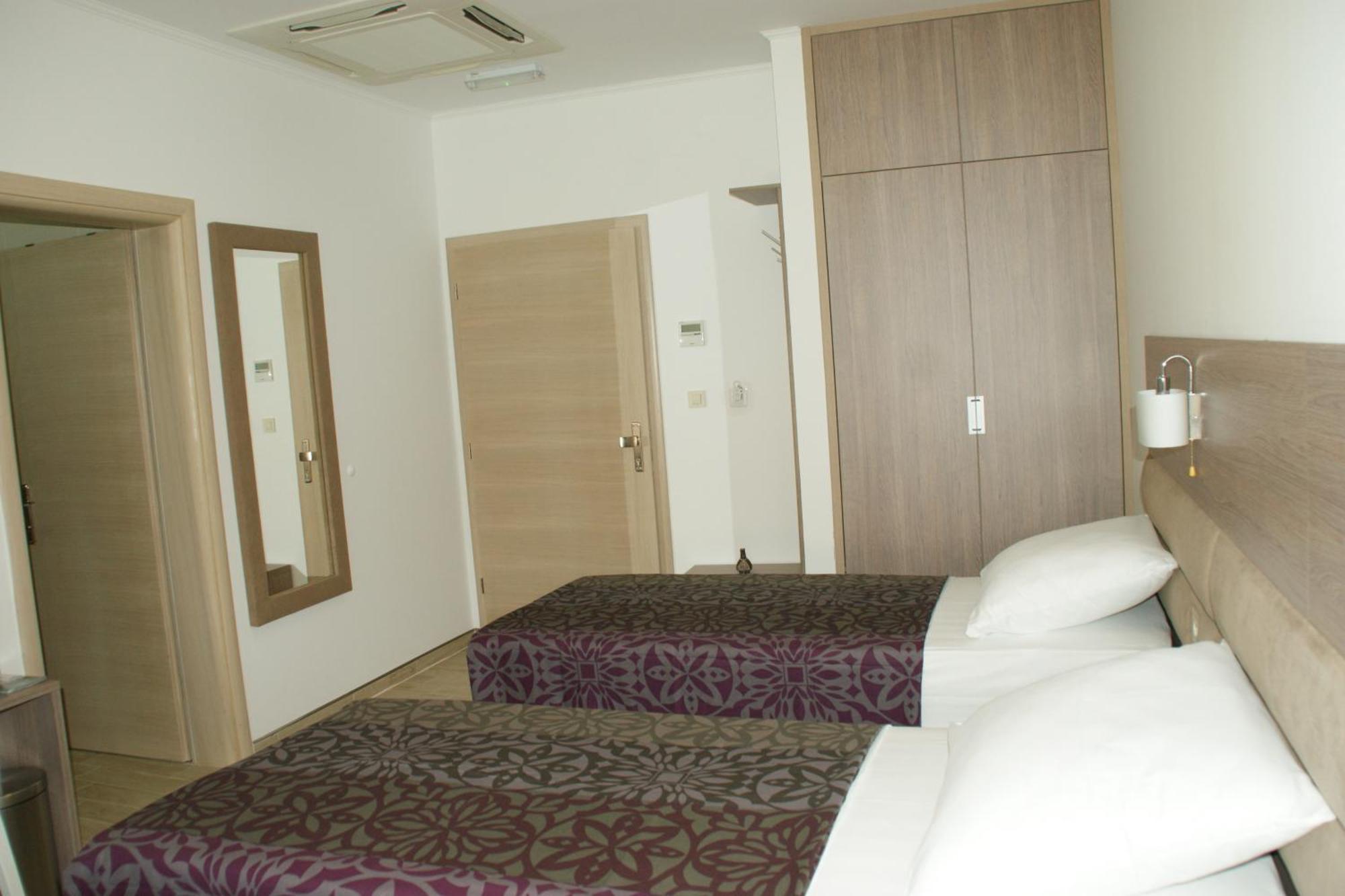 Villa Martini - Apartments & Rooms Vukovar Room photo