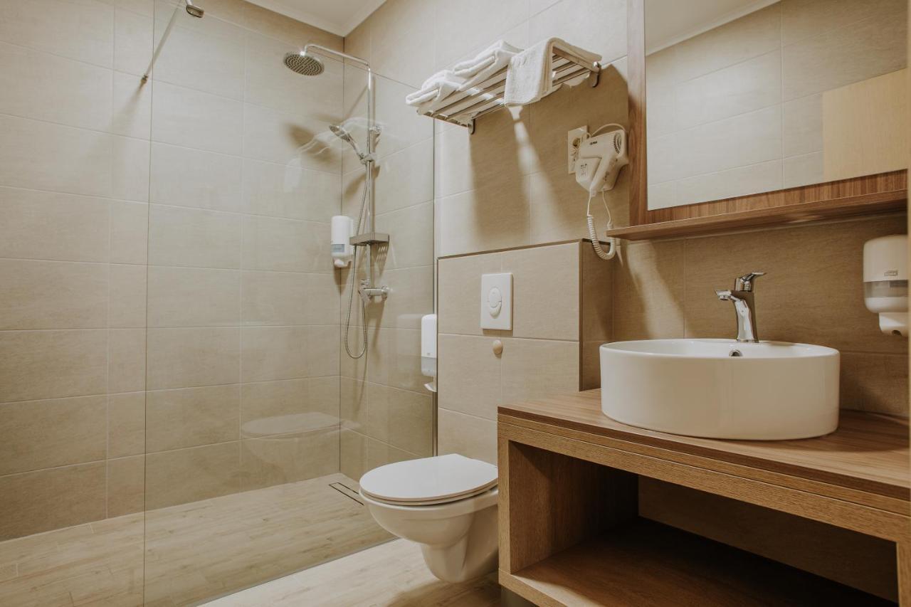 Villa Martini - Apartments & Rooms Vukovar Exterior photo