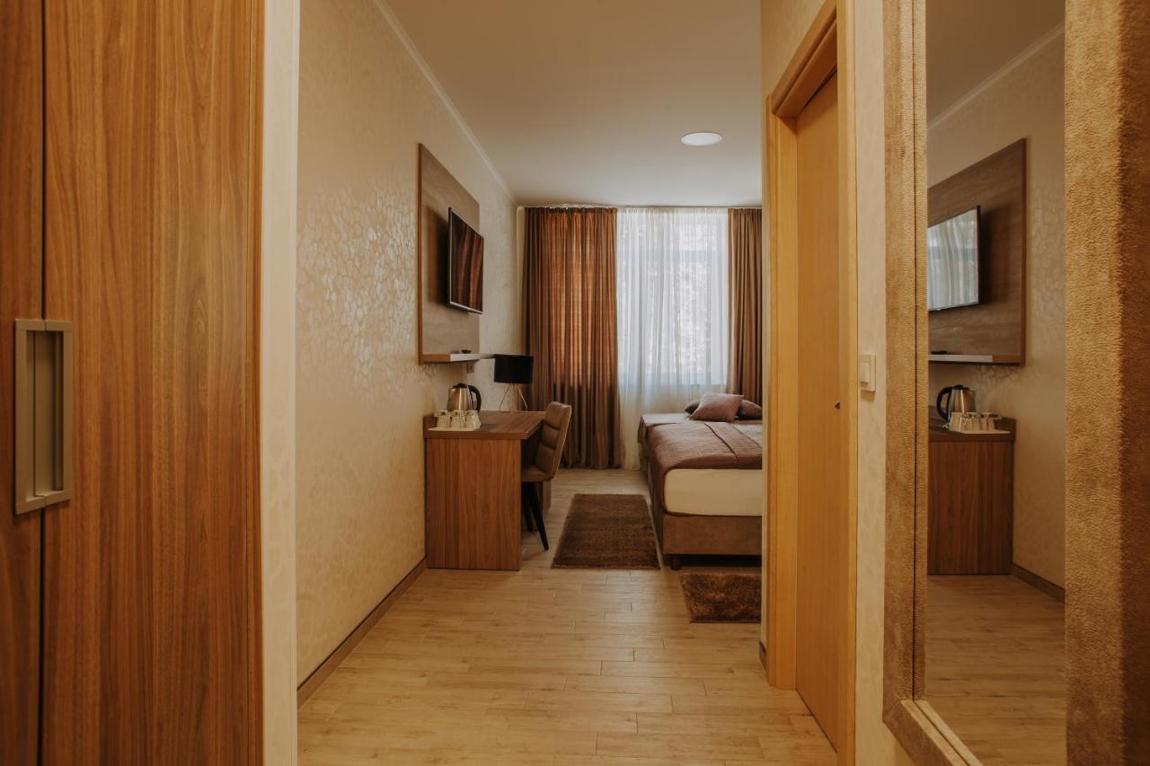 Villa Martini - Apartments & Rooms Vukovar Exterior photo
