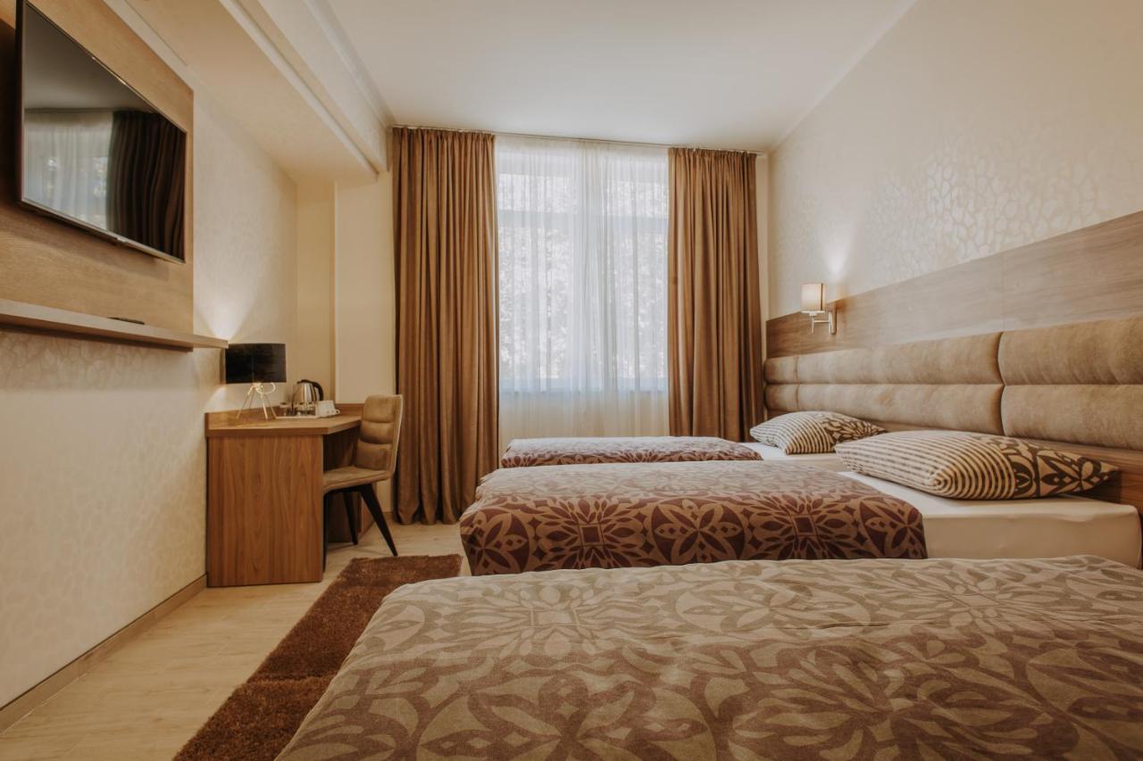 Villa Martini - Apartments & Rooms Vukovar Exterior photo