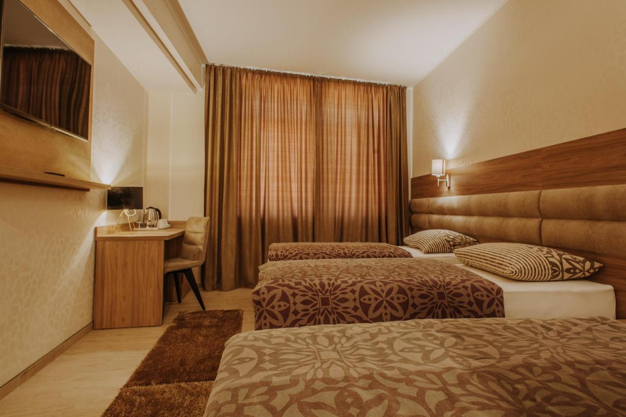 Villa Martini - Apartments & Rooms Vukovar Exterior photo